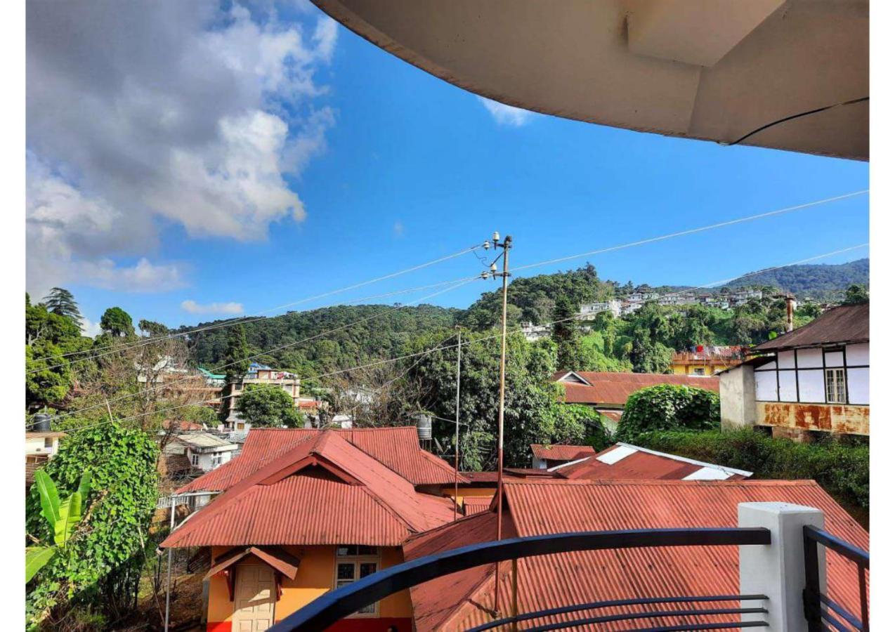 East Blue Homestay Шиллонг Екстер'єр фото