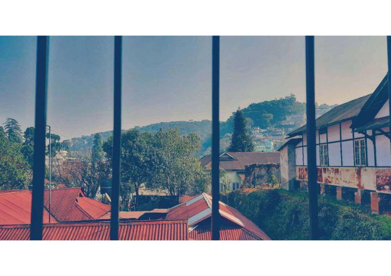 East Blue Homestay Шиллонг Екстер'єр фото